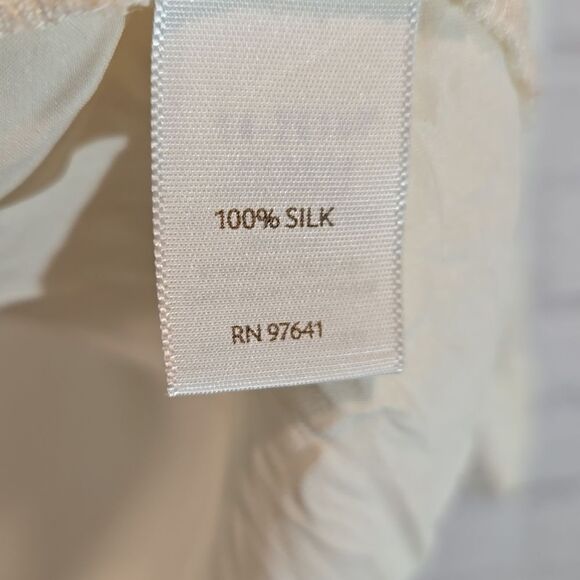 J.jill ivory button neckline silk blouse size XSP - Picture 6 of 9